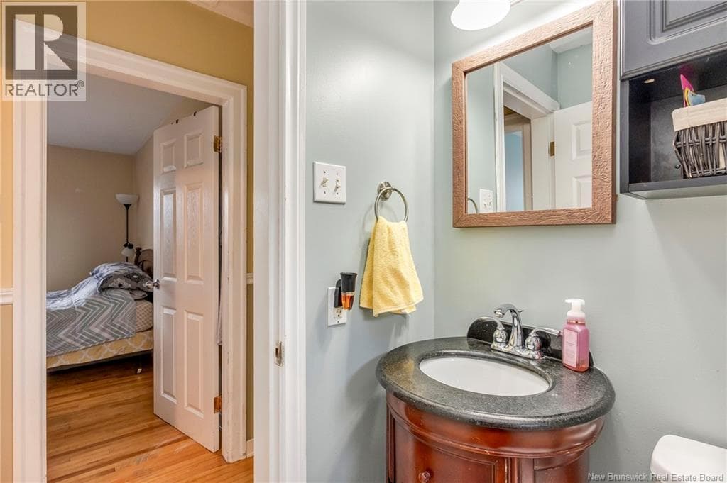 490 Lancaster Avenue, photo 22
