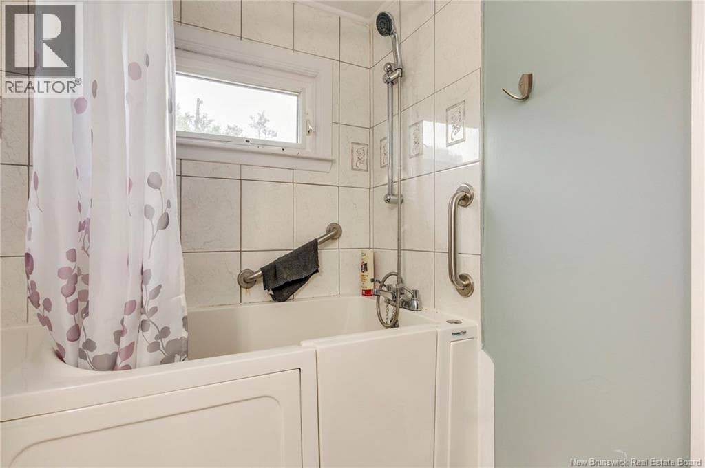 490 Lancaster Avenue, photo 23