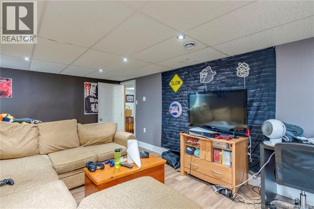490 Lancaster Avenue, photo 29