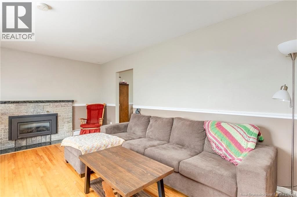 490 Lancaster Avenue, photo 8