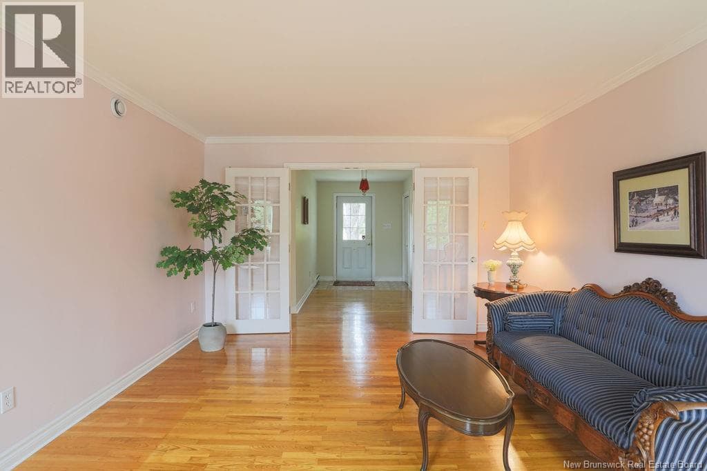18 Garrison Drive, photo 16