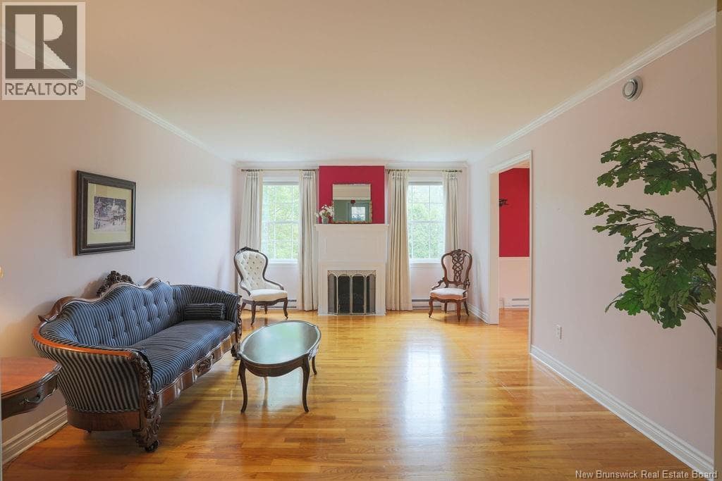 18 Garrison Drive, photo 15