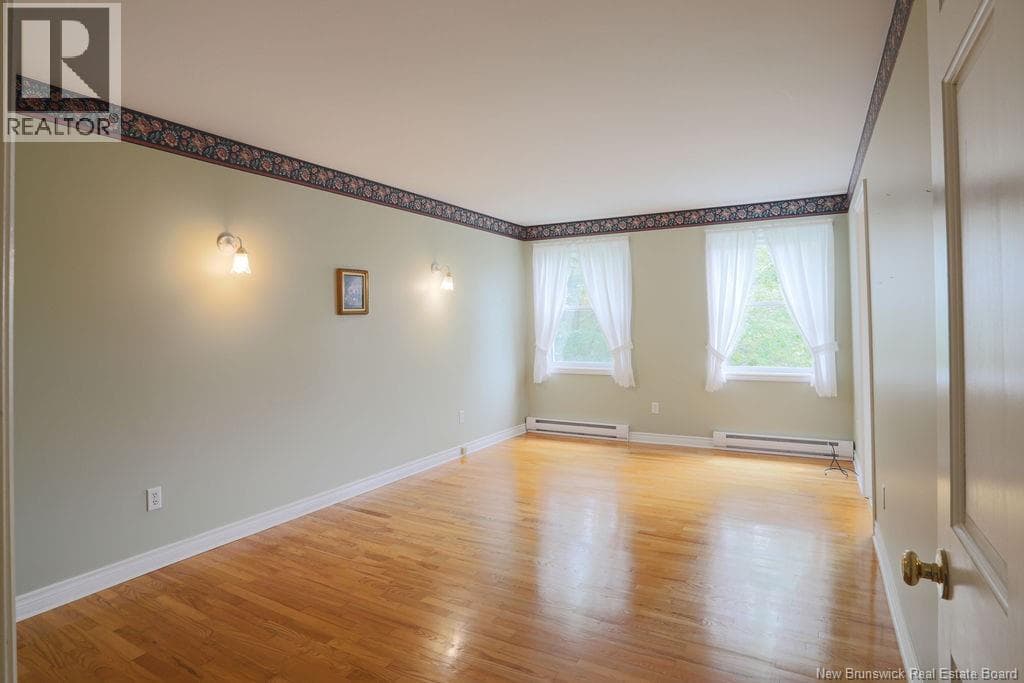 18 Garrison Drive, photo 29