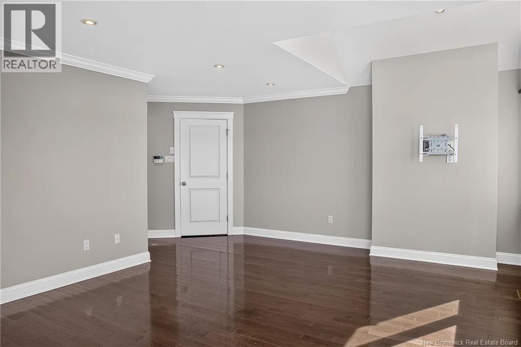 5 Admiralty Drive, photo 31
