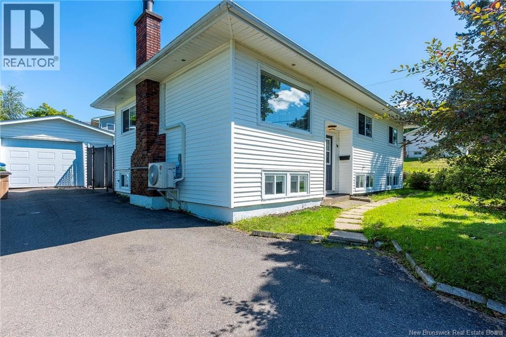 50 Glengarry Drive, photo 38
