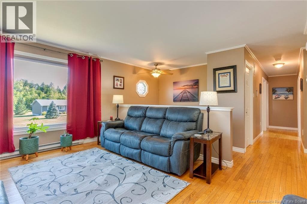 40 Majestic Drive, photo 4