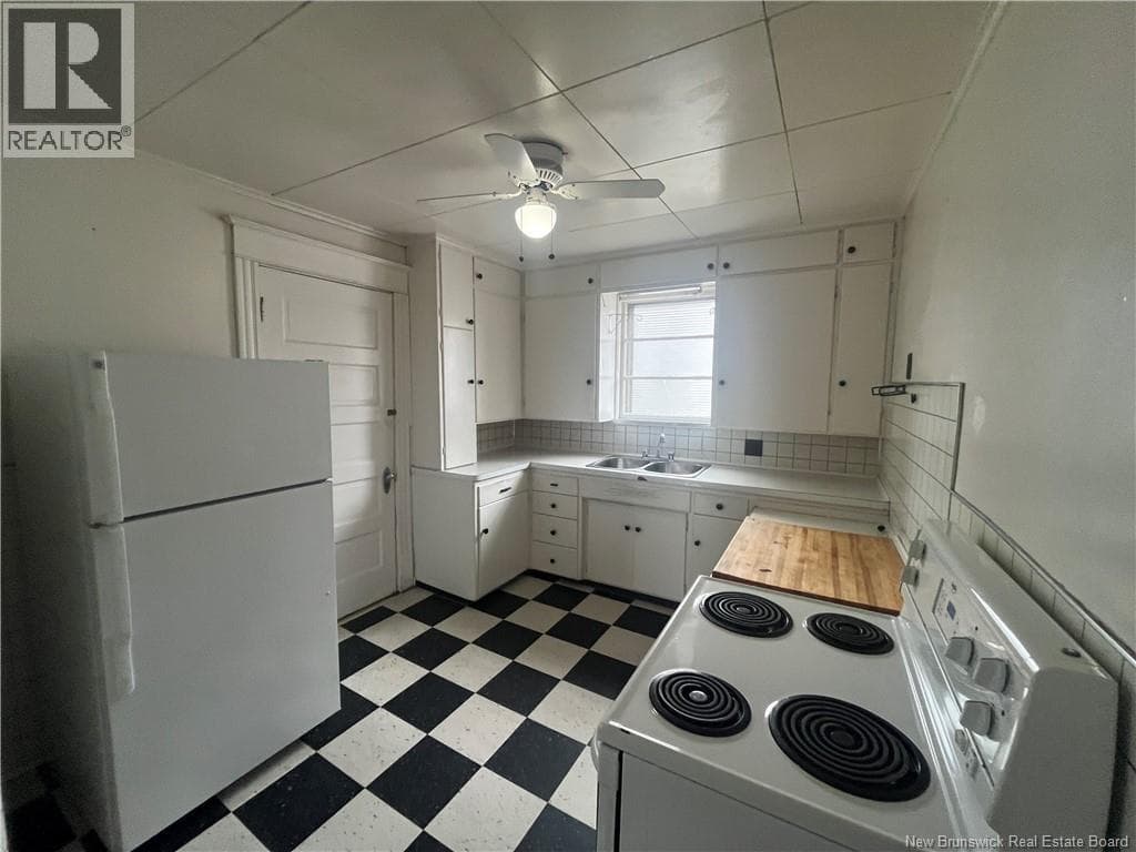 102-104 Lansdowne Avenue, photo 17