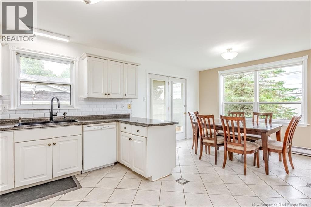 111 Scotiaview Drive, photo 13