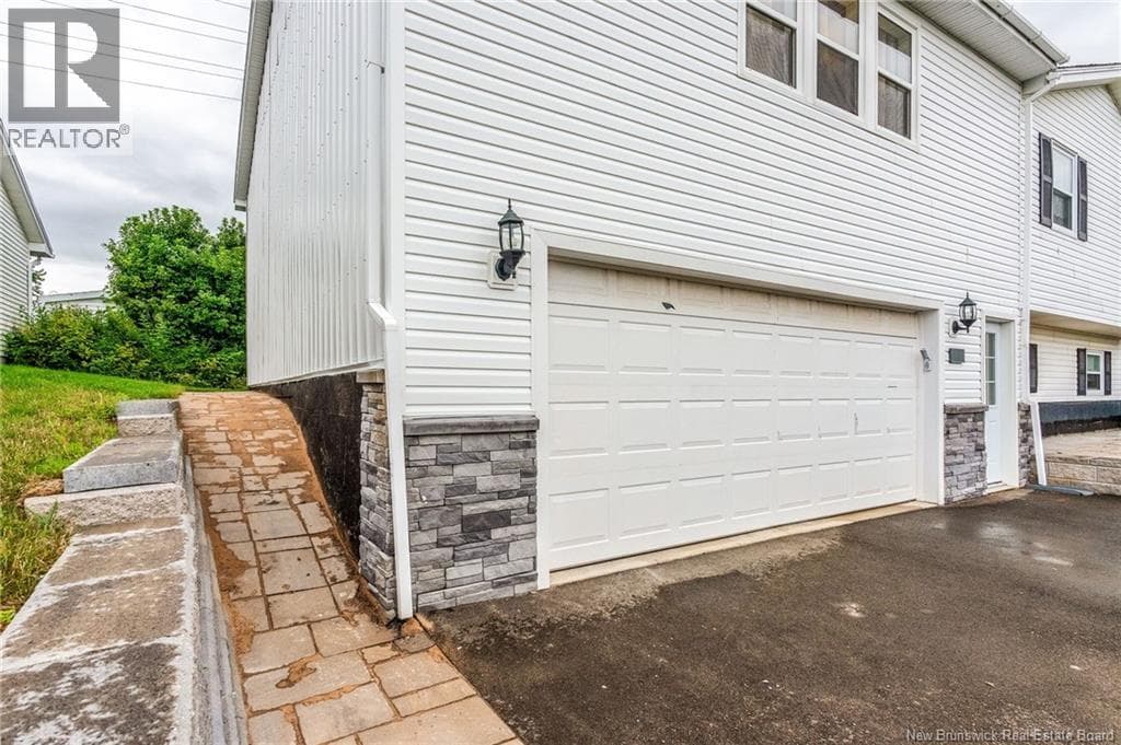 111 Scotiaview Drive, photo 42