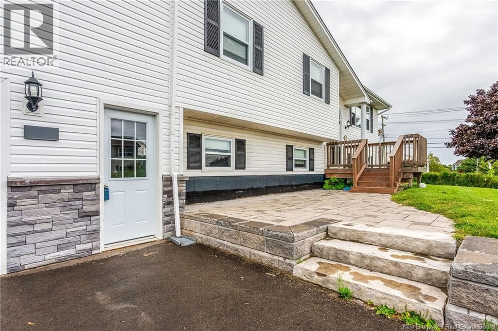 111 Scotiaview Drive, photo 2