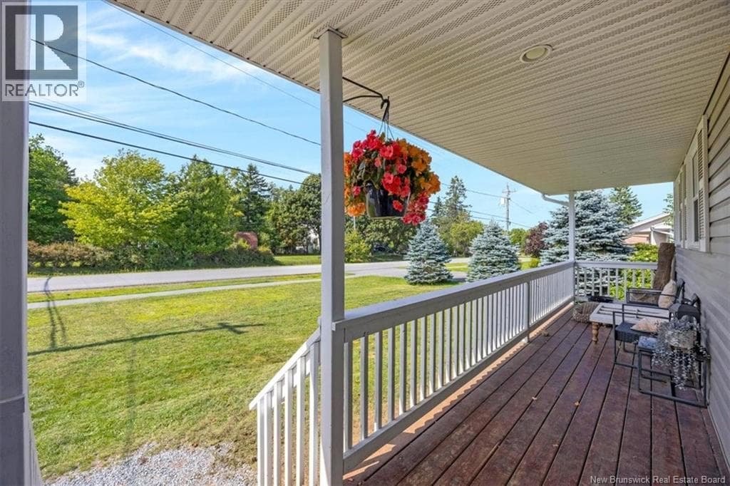148 Gondola Blvd, photo 3