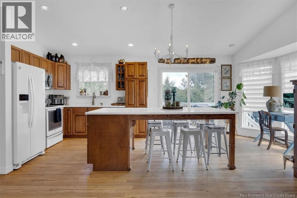 148 Gondola Blvd, photo 8