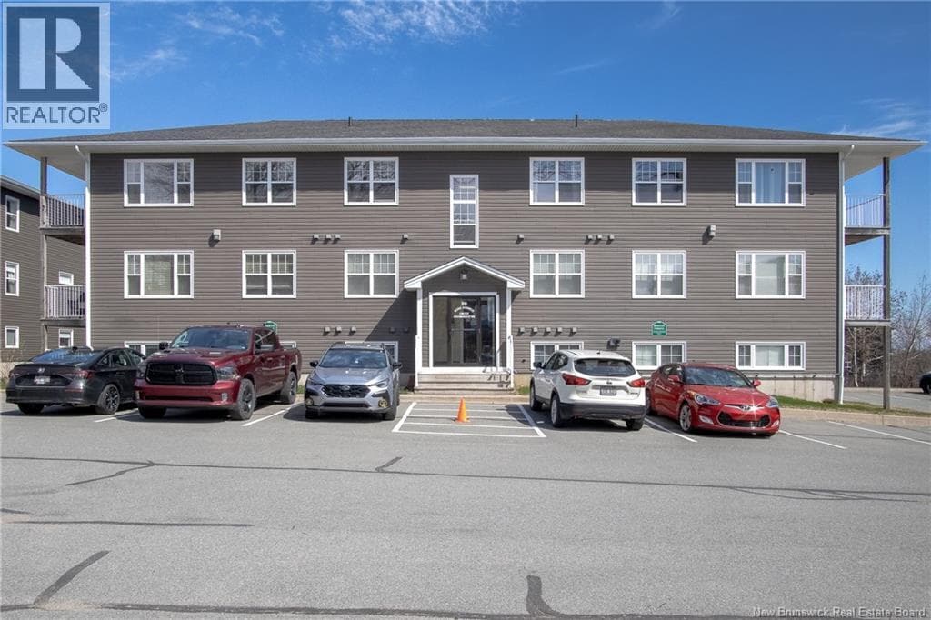 20 King George Court Unit# 302, photo 2