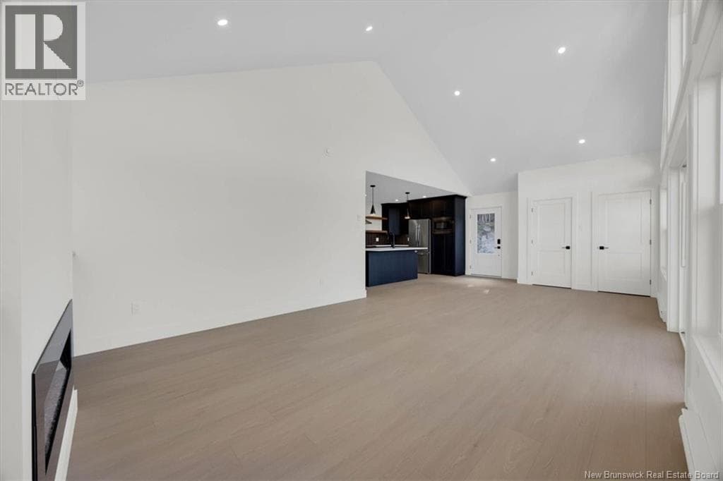 85 Old Lake Trail, photo 8