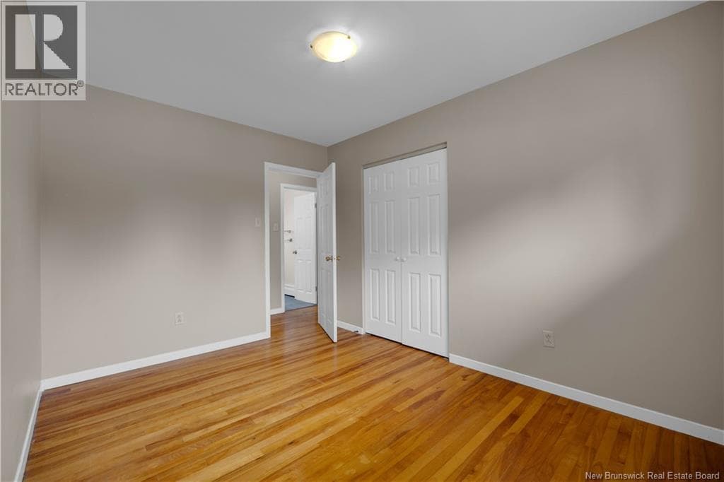 581 Michael Crescent, photo 16