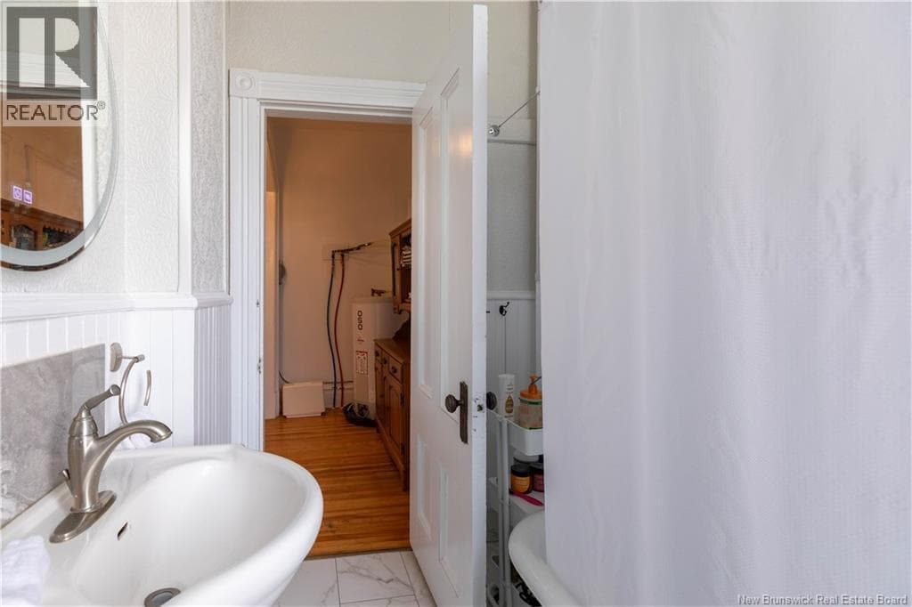 107 Orange Street, photo 24