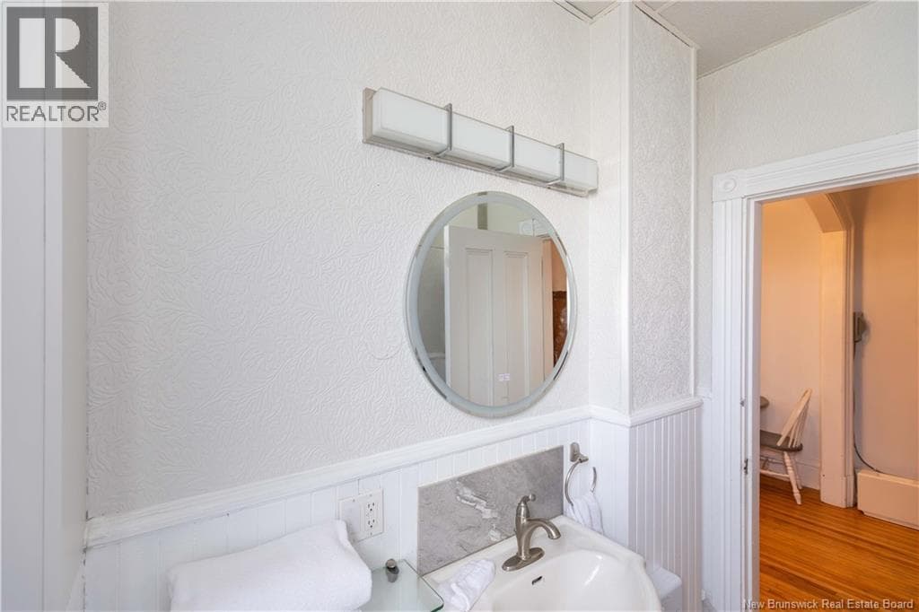 107 Orange Street, photo 26