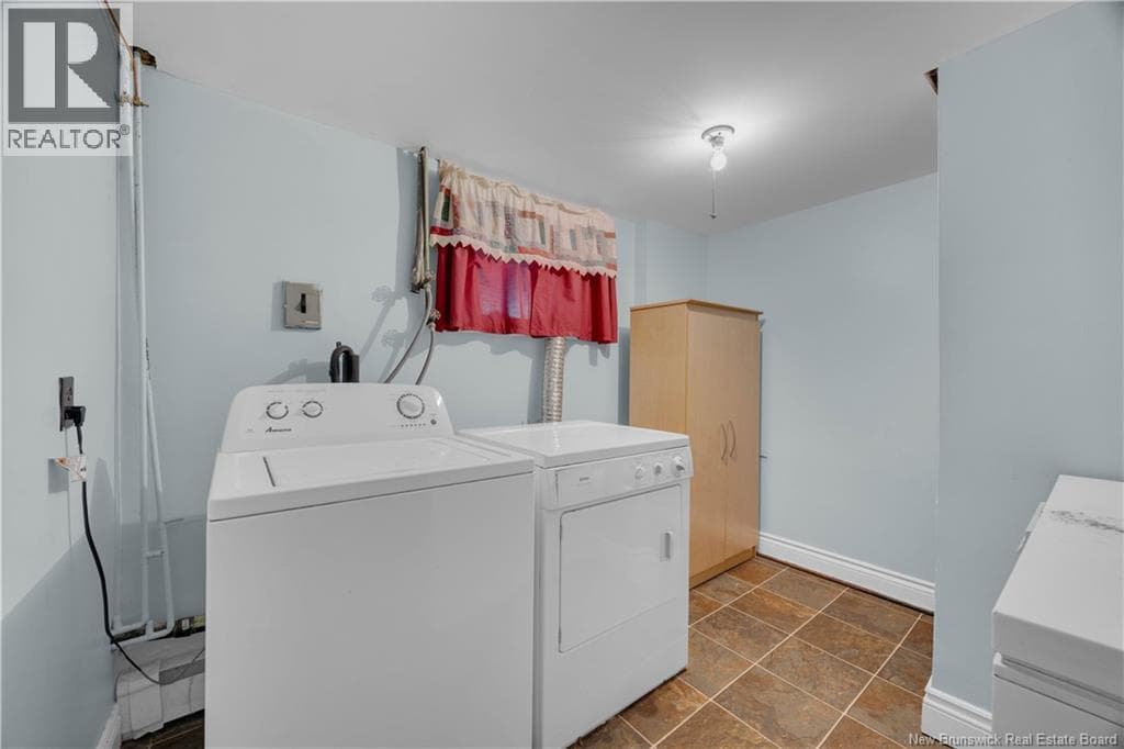 581 Michael Crescent, photo 31