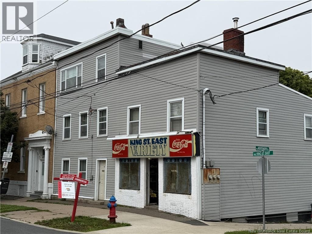 149 King St East, photo 3