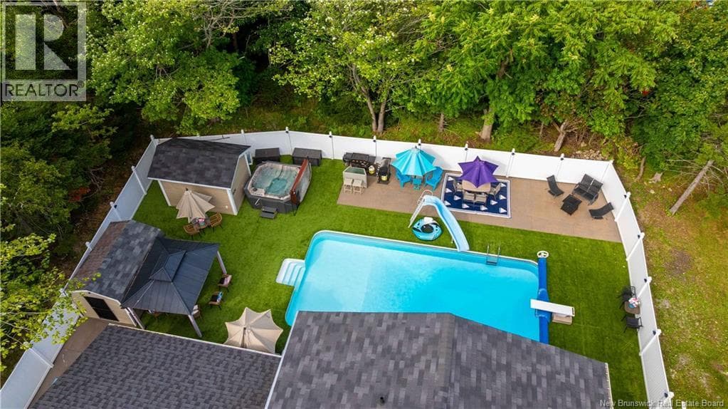 5 Esdale Drive, photo 3
