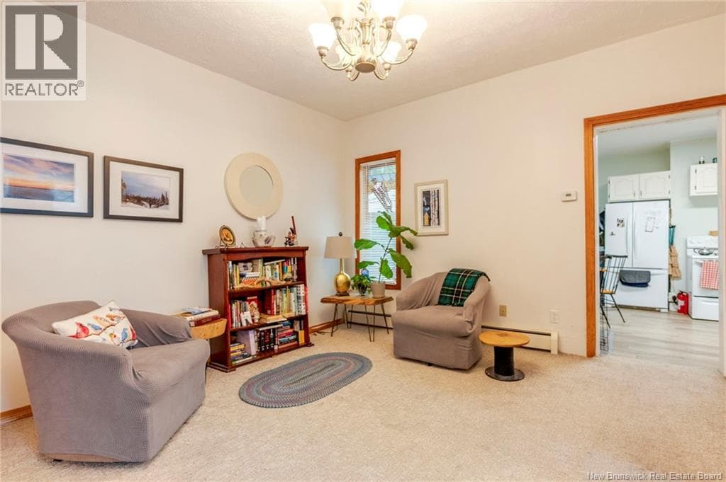 377 Douglas Avenue, photo 12