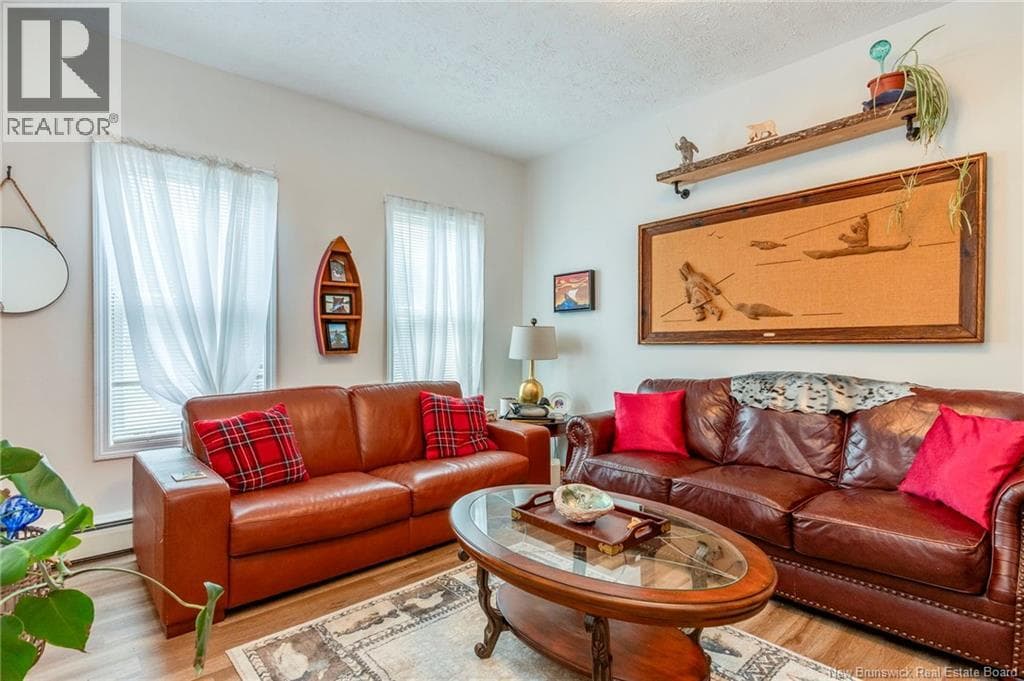 377 Douglas Avenue, photo 16