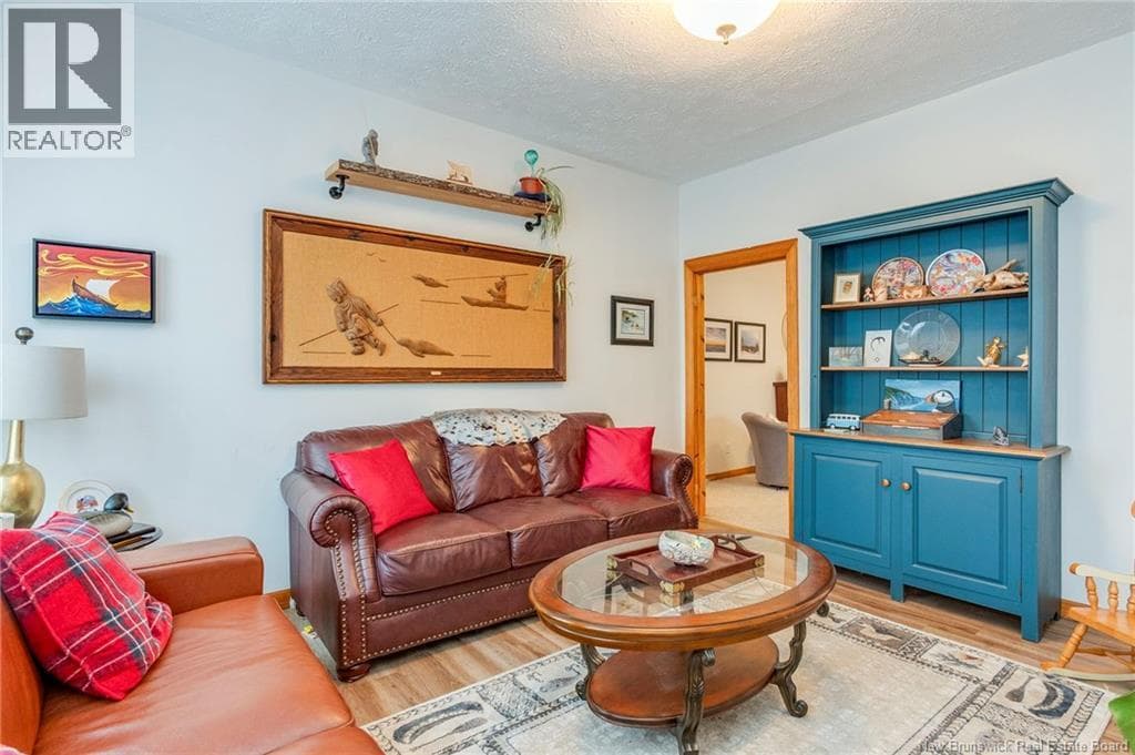 377 Douglas Avenue, photo 17