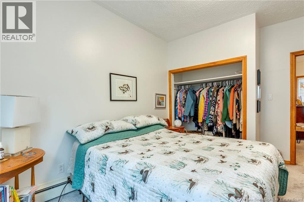377 Douglas Avenue, photo 19