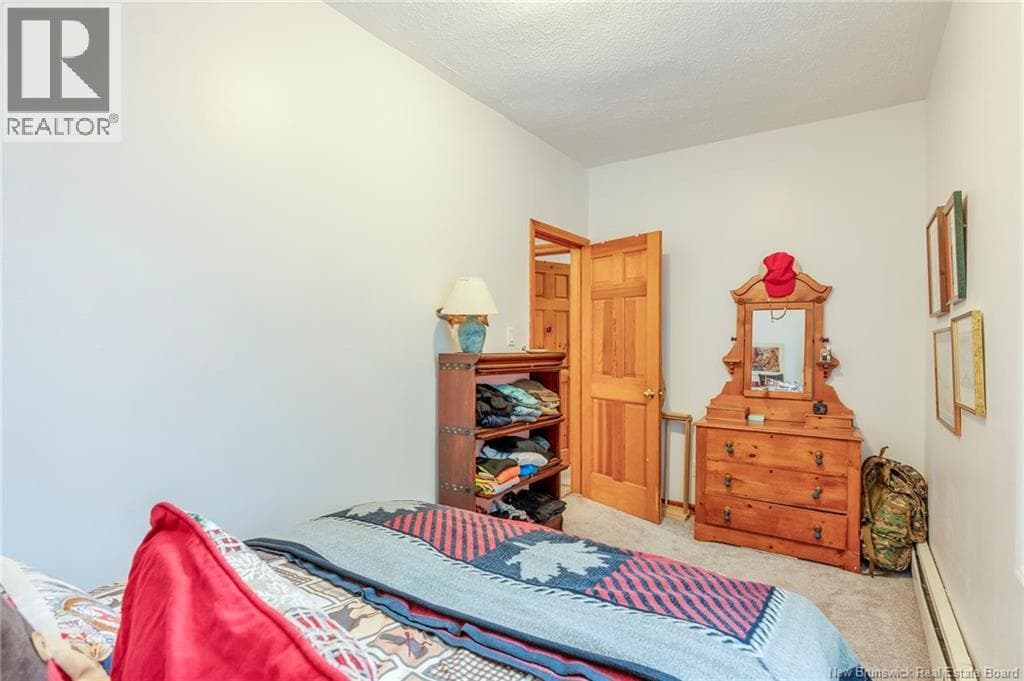 377 Douglas Avenue, photo 21
