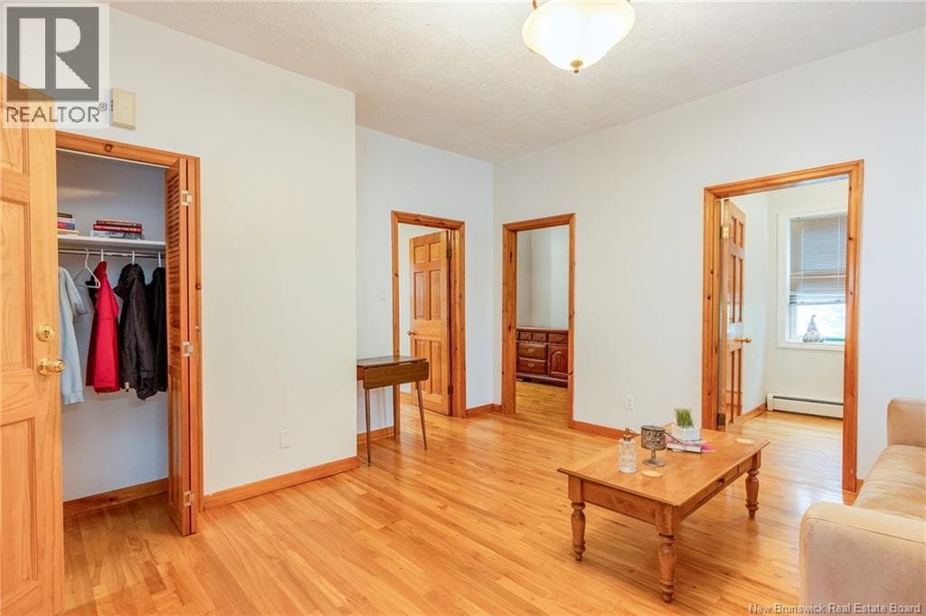377 Douglas Avenue, photo 29