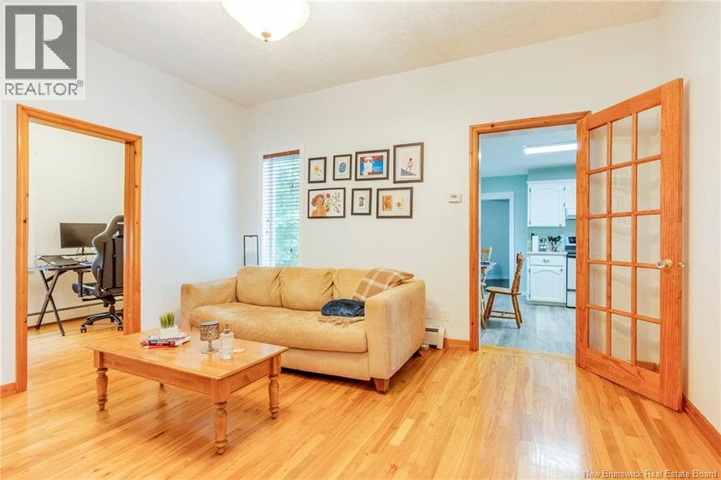 377 Douglas Avenue, photo 30