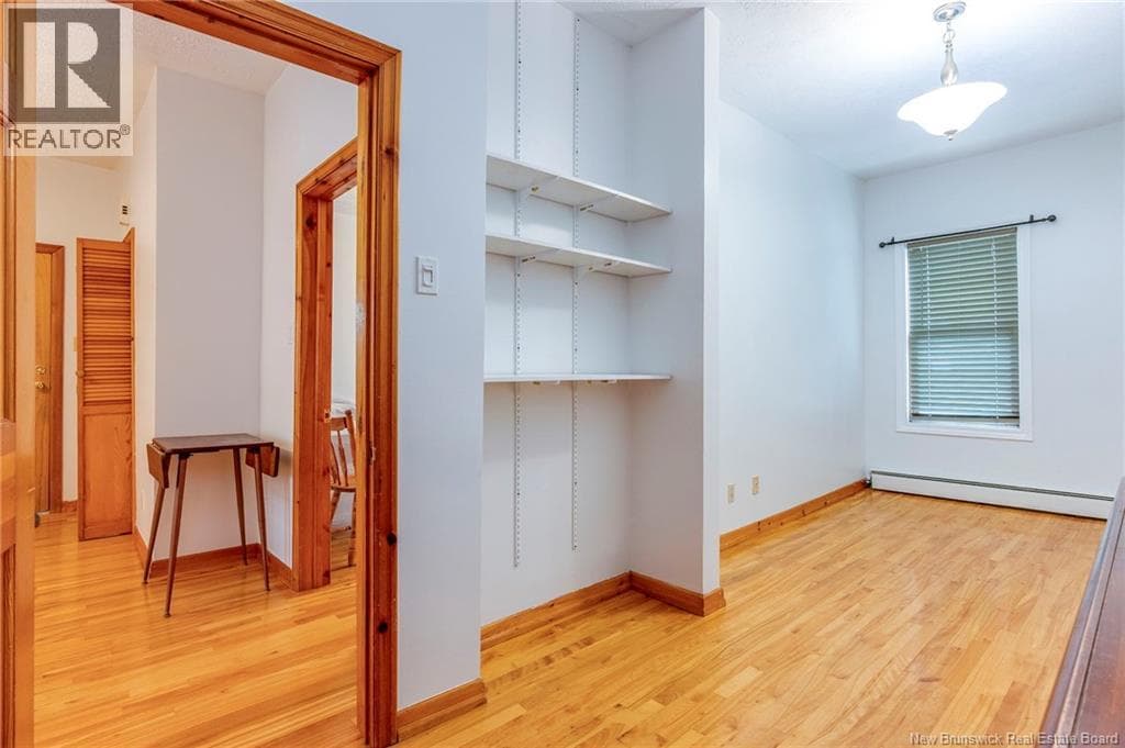 377 Douglas Avenue, photo 35