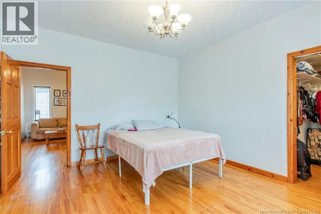 377 Douglas Avenue, photo 37