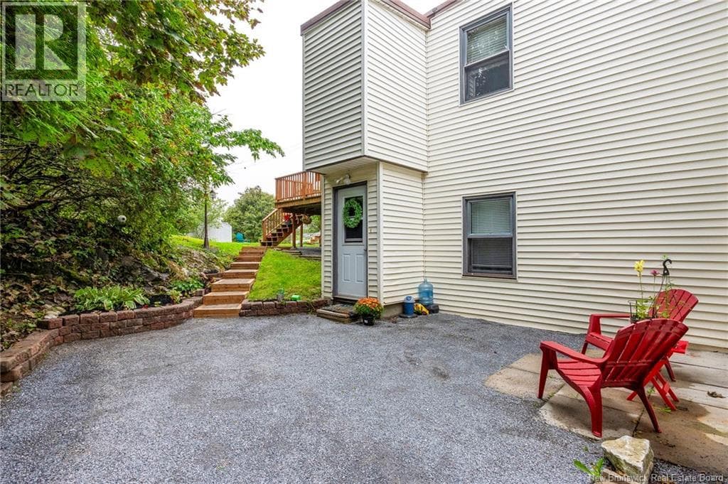 377 Douglas Avenue, photo 41