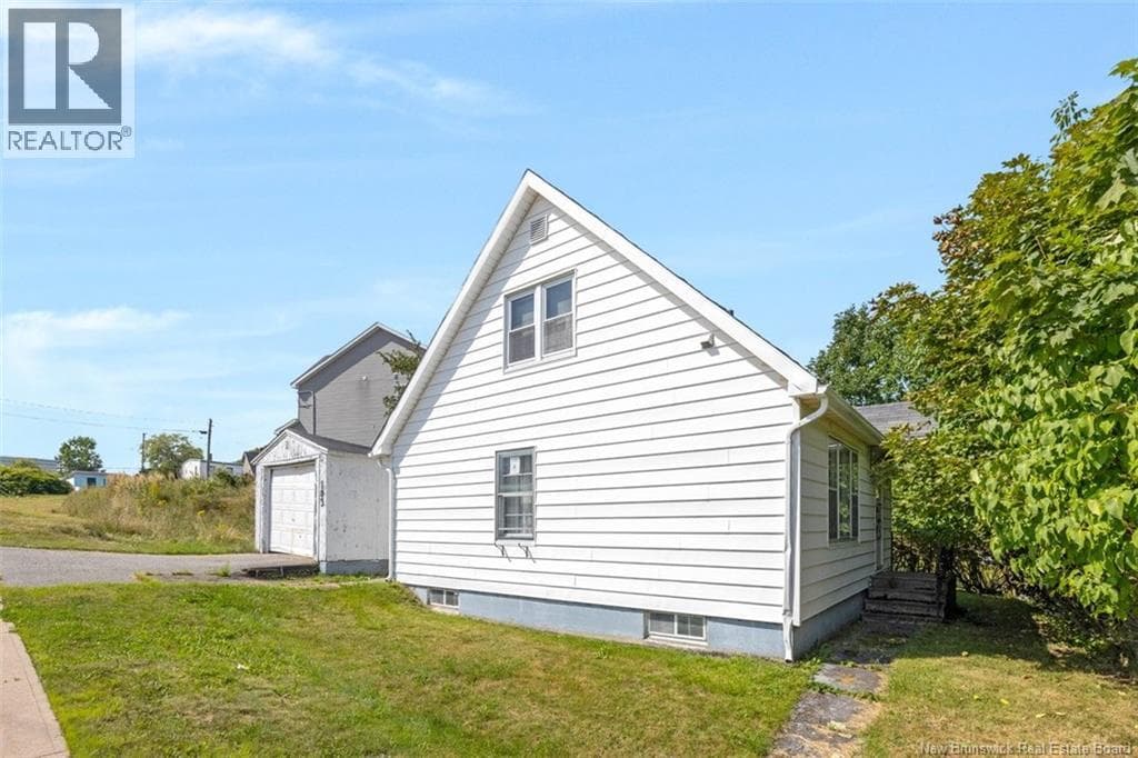 103 Visart Street, photo 4