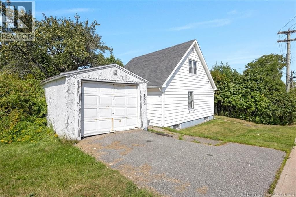 103 Visart Street