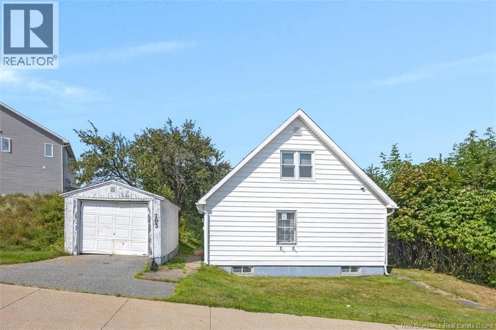 103 Visart Street, photo 3