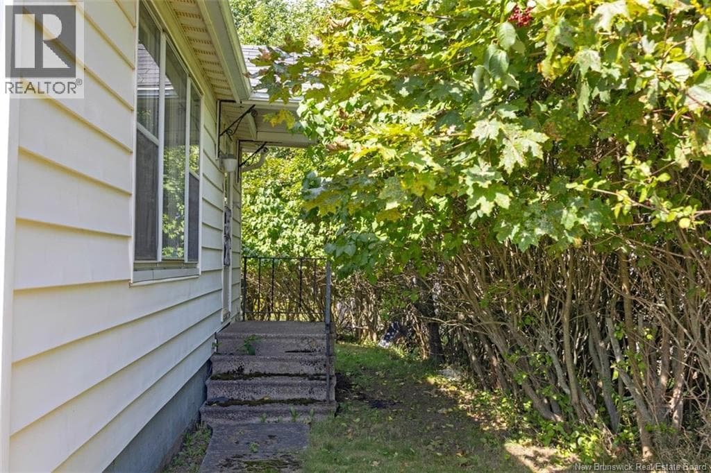 103 Visart Street, photo 5