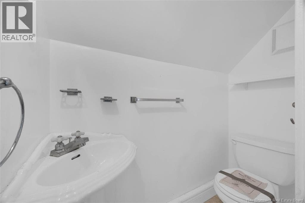 103 Visart Street, photo 21