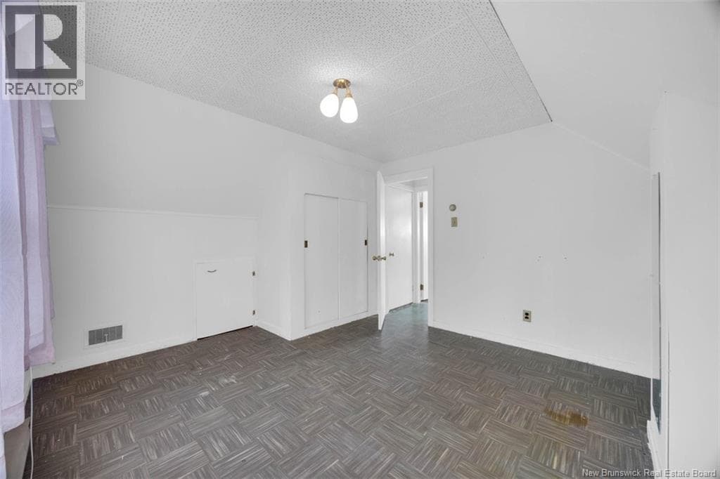 103 Visart Street, photo 20