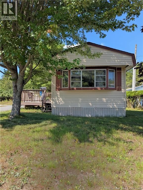 144 Conifer Crescent, photo 3