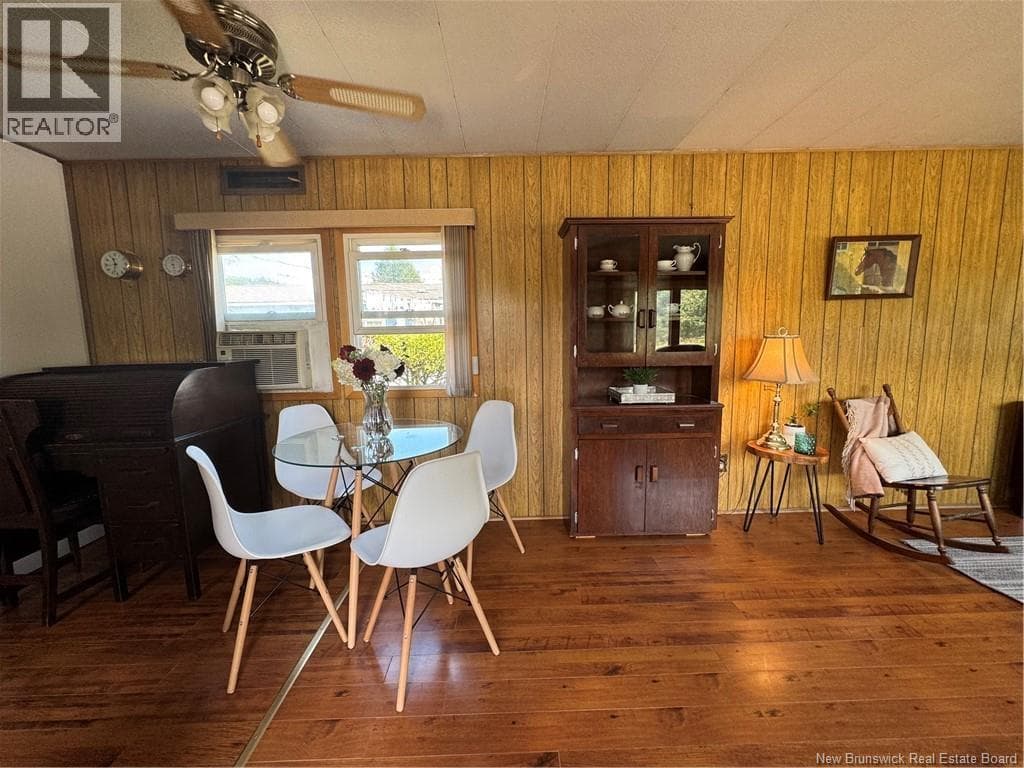 144 Conifer Crescent, photo 8