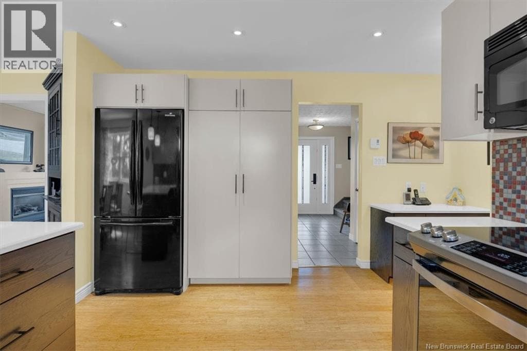 16 Braun Crescent, photo 17