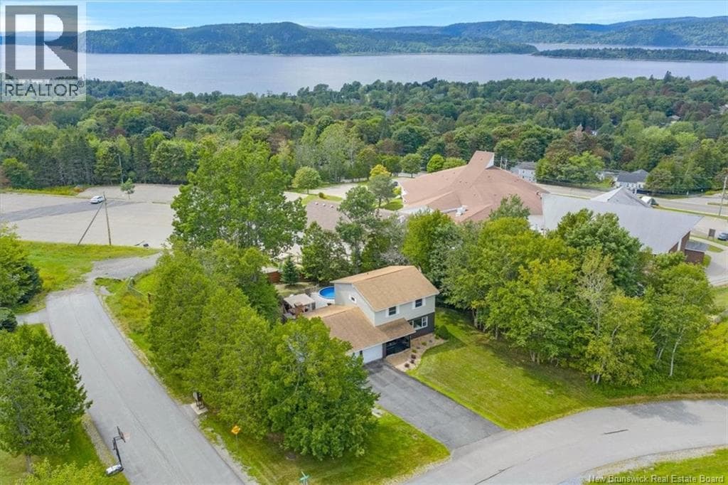 16 Braun Crescent, photo 45