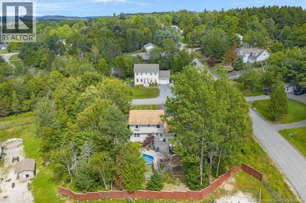 16 Braun Crescent, photo 47