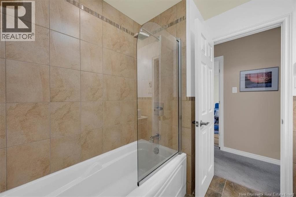 16 Braun Crescent, photo 32