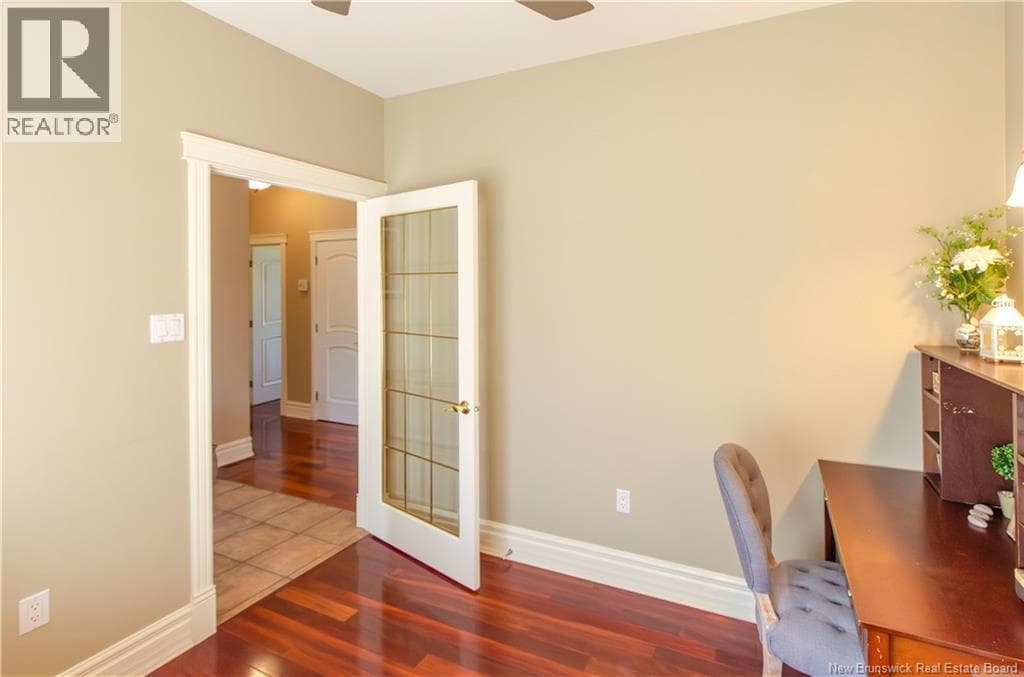 3 Pioneer Avenue, photo 8