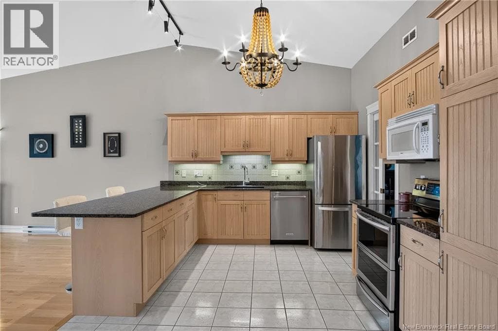 63 Merritt Hill Road, photo 9