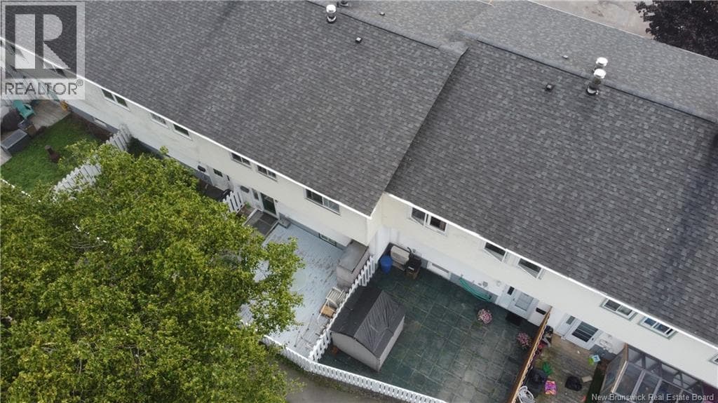 110 Tartan Street, photo 4