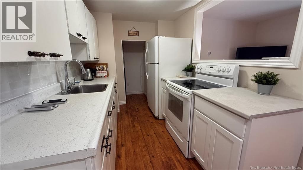 110 Tartan Street, photo 9